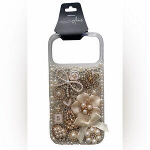 Pearl Charm iPhone 17 Pro Max Case